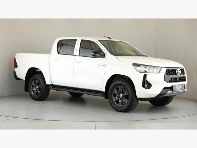 2026 Toyota Hilux 2.4GD-6 Double Cab Raider Manual