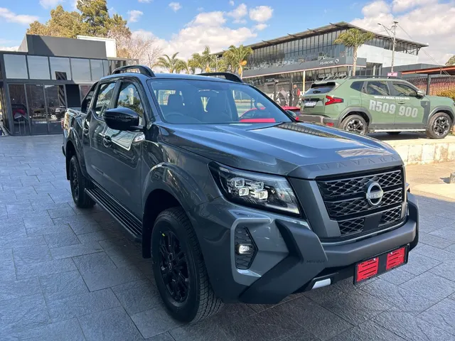 2026 Nissan Navara 2.5DDTi Double Cab Stealth