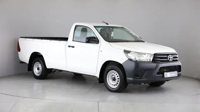 2022 Toyota Hilux 2.4GD S (Aircon)