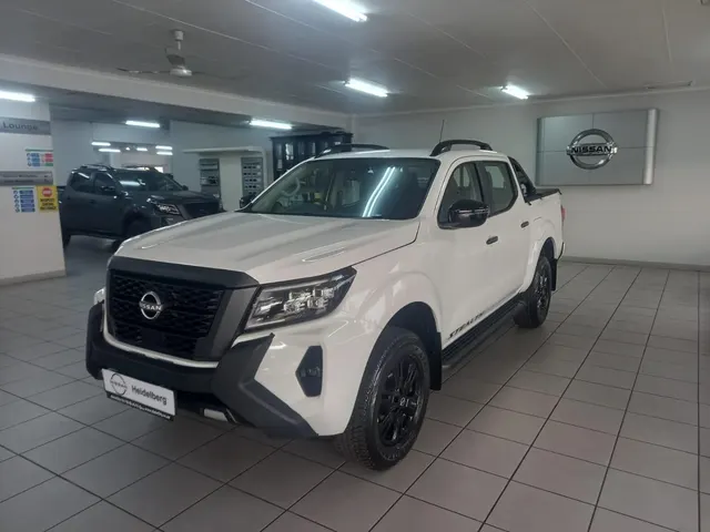 2026 Nissan Navara 2.5DDTi Double Cab Stealth 4x4