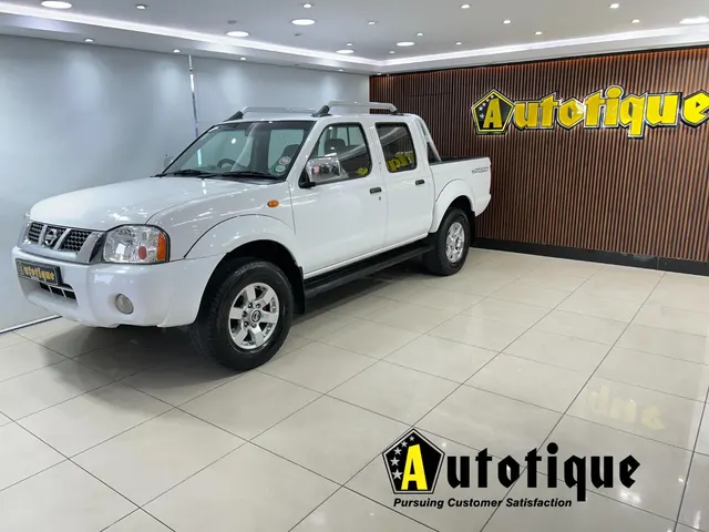2017 Nissan NP300 Hardbody 2.4 Double Cab Hi-Rider