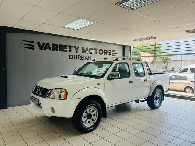 2015 Nissan NP300 Hardbody 2.5TDi Double Cab Hi-Rider