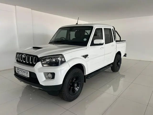 2025 Mahindra Pik Up 2.2CRDe Double Cab 4x4 S11
