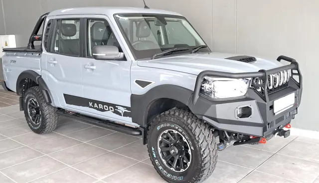 2026 Mahindra Pik Up 2.2CRDe Double Cab 4x4 S11 Karoo Storm