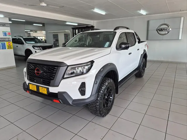 2026 Nissan Navara 2.5DDTi Double Cab Pro-4x 4x4 Warrior