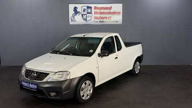 2020 Nissan NP200 1.6i (Aircon) Safety Pack