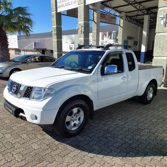 2015 Nissan Navara 2.5dCi KingCab XE