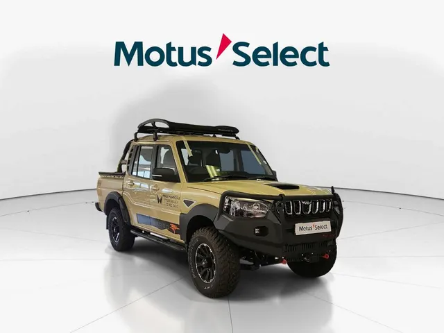 2026 Mahindra Pik Up 2.2CRDe Double Cab 4x4 S11 Karoo Dawn