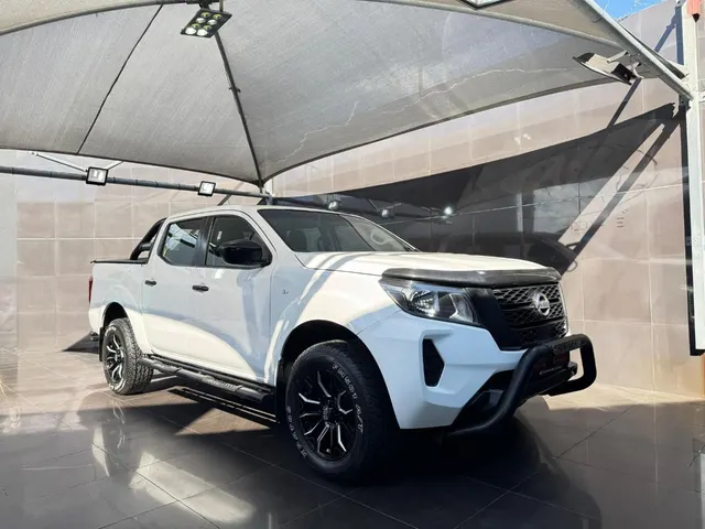2024 Nissan Navara 2.5DDTi Double Cab SE Manual