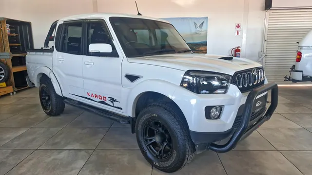 2023 Mahindra Pik Up 2.2CRDe Double Cab S11 Karoo