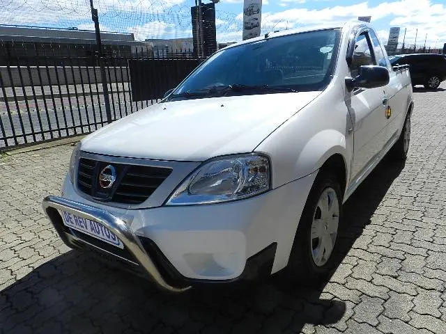 2014 Nissan NP200 1.6i (aircon)