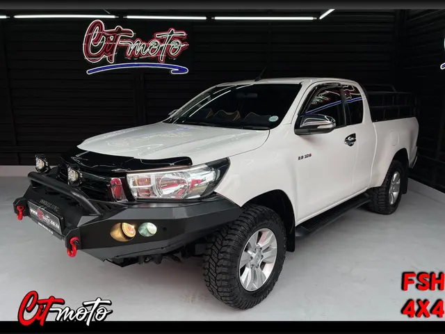 2017 Toyota Hilux 2.8GD-6 Xtra cab 4x4 Raider