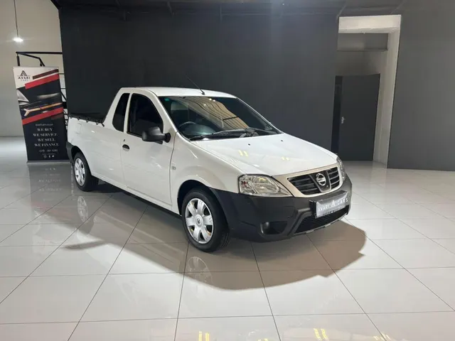2023 Nissan NP200 1.6i (Aircon) Safety Pack