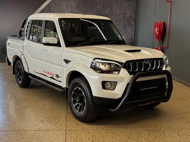 2026 Mahindra Pik Up 2.2CRDe Double Cab 4x4 S11 Karoo