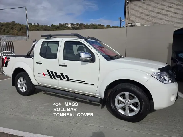 2013 Nissan Navara 2.5dCi Double Cab 4x4 LE