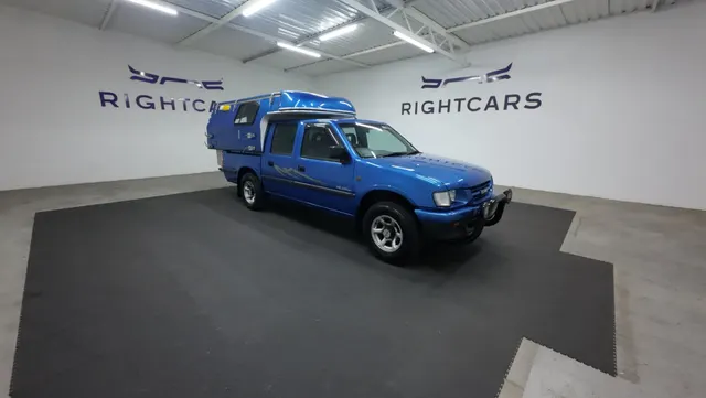 2000 Isuzu KB 220 LE