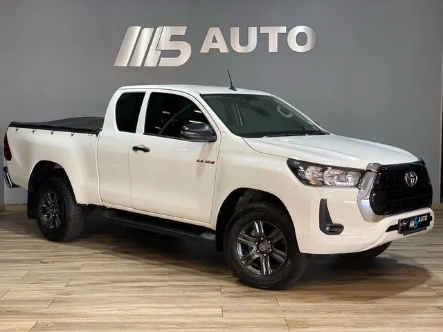2022 Toyota Hilux 2.4GD-6 Xtra Cab Raider