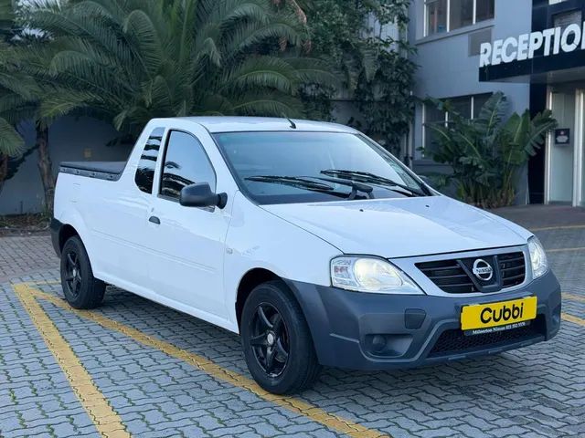 2022 Nissan NP200 1.6i (Aircon) Safety Pack