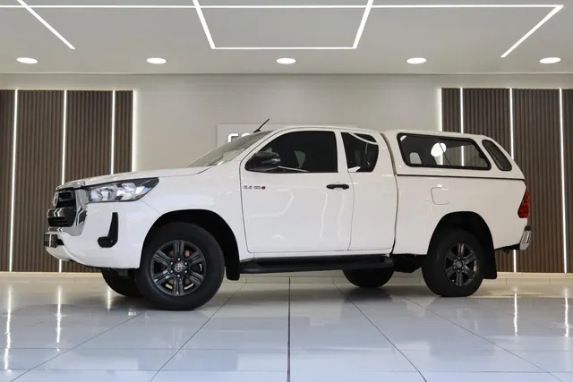 2023 Toyota Hilux 2.4GD-6 Xtra Cab Raider Auto