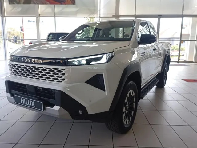 2026 Toyota Hilux 2.8GD-6 Xtra Cab Raider X
