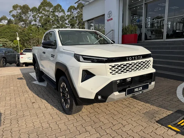 2026 Toyota Hilux 2.8GD-6 Xtra Cab Raider X