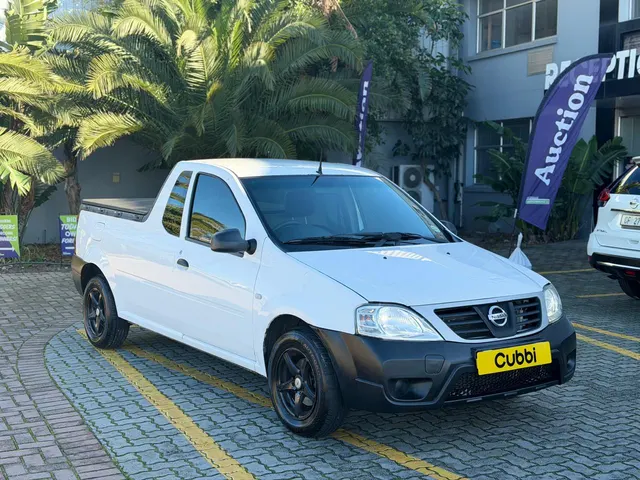 2022 Nissan NP200 1.6i (Aircon) Safety Pack