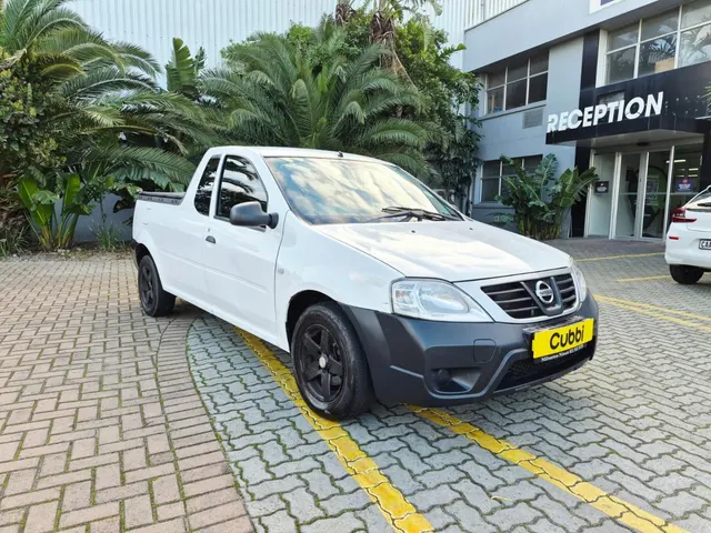 2022 Nissan NP200 1.6i (Aircon) Safety Pack