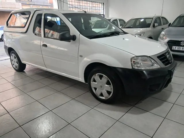 2019 Nissan NP200 1.6i (Aircon) Safety Pack