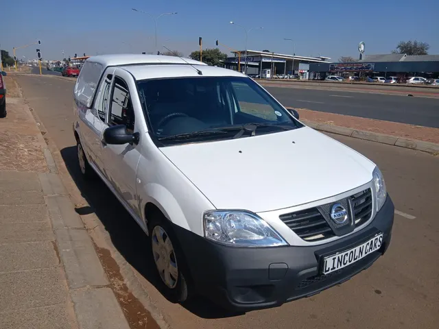 2021 Nissan NP200 1.6i (Aircon) Safety Pack