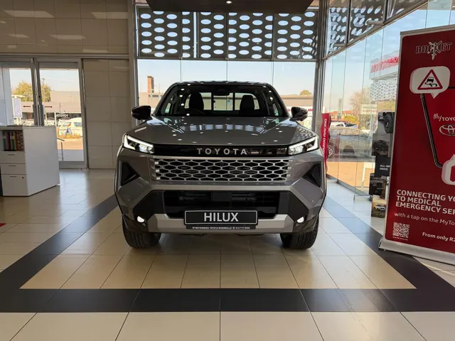 2026 Toyota Hilux 2.8GD-6 Xtra Cab Raider X