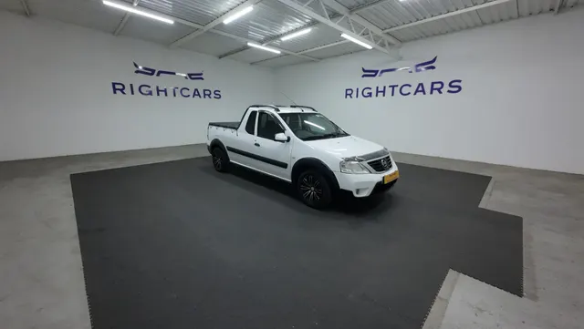 2010 Nissan NP200 1.6i