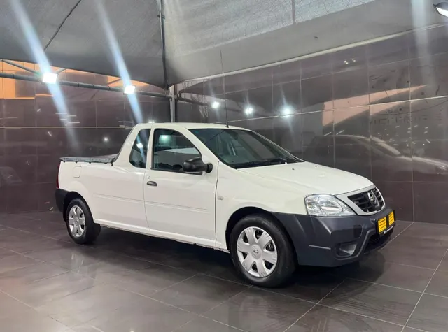 2020 Nissan NP200 1.6i (Aircon) Safety Pack