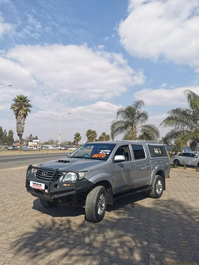 2015 Toyota Hilux 3.0D-4D Double Cab 4x4 Raider Legend 45 Auto