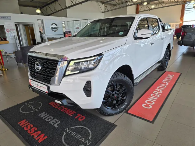 2022 Nissan Navara 2.5DDTi Double Cab LE