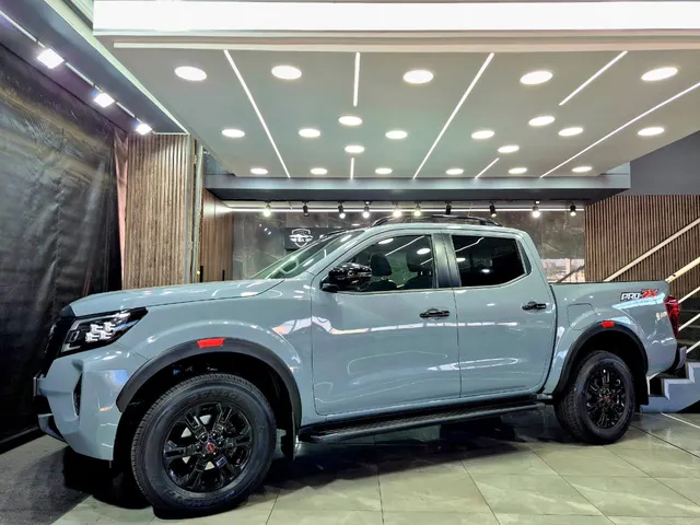 2025 Nissan Navara 2.5DDTi Double Cab PRO-2X