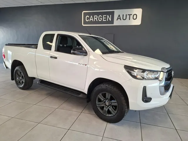 2022 Toyota Hilux 2.4GD-6 Xtra Cab Raider Auto