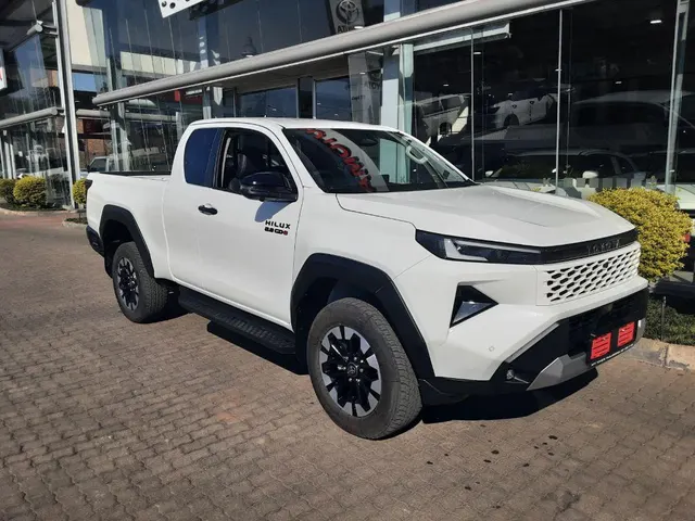 2026 Toyota Hilux 2.8GD-6 Xtra Cab Raider X