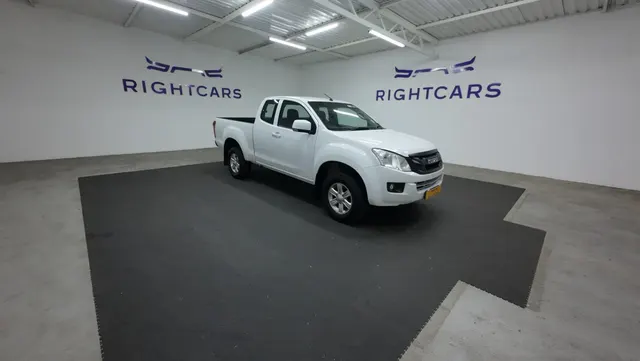 2015 Isuzu KB 250D-Teq Extended Cab LE