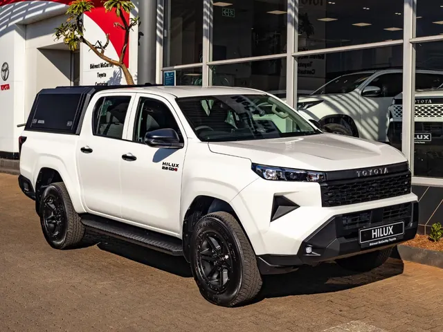 2026 Toyota Hilux 2.8GD-6 Double Cab SRX