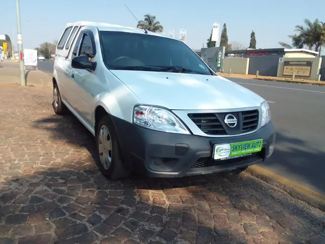 2023 Nissan NP200 1.6i (Aircon) Safety Pack