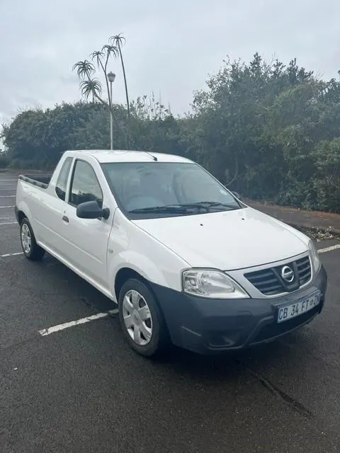 2015 Nissan NP200 1.6i (Aircon) Safety Pack