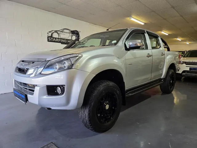 2015 Isuzu KB 300D-Teq Double Cab 4x4 LX