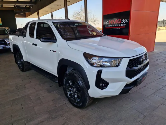 2025 Toyota Hilux 2.4GD-6 Xtra Cab Raider Auto