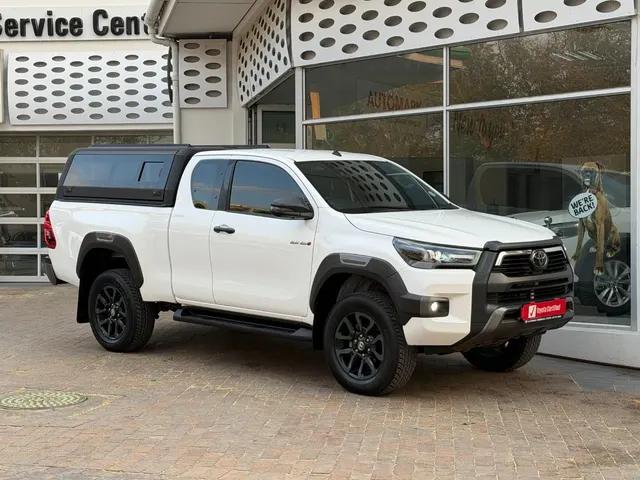 2024 Toyota Hilux 2.8GD-6 Xtra Cab 4x4 Legend Manual