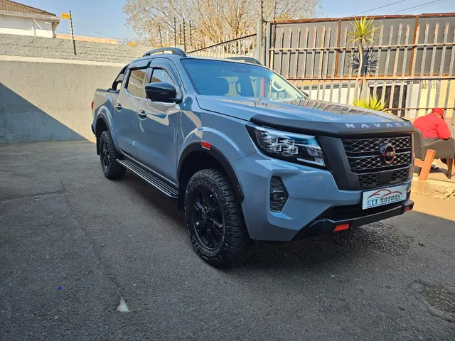 2022 Nissan Navara 2.5DDTi Double Cab PRO-4X 4x4