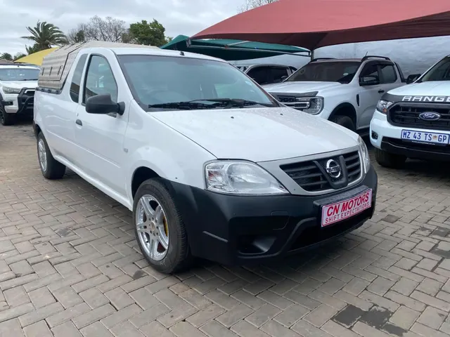 2023 Nissan NP200 1.6i (Aircon) Safety Pack