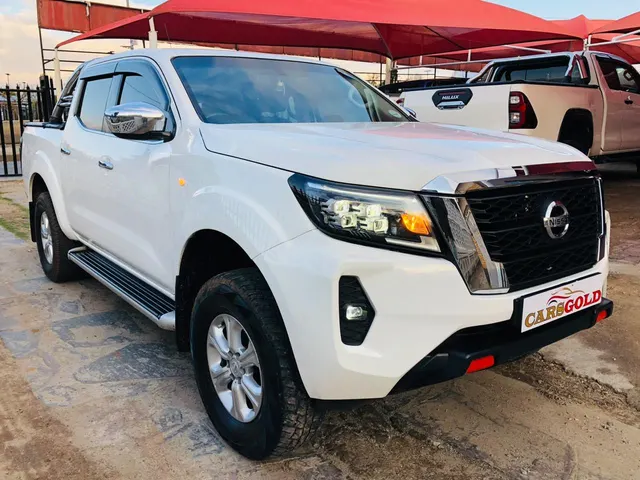 2019 Nissan Navara 2.3D Double Cab LE Auto