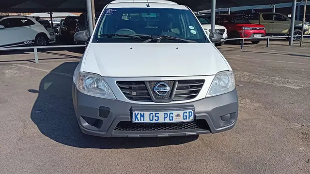 2022 Nissan NP200 1.6i (Aircon) Safety Pack