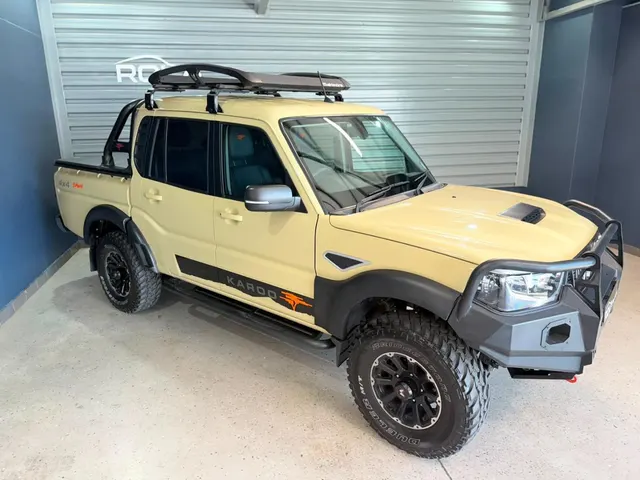 2026 Mahindra Pik Up 2.2CRDe Double Cab 4x4 S11 Karoo Dawn