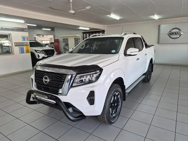2025 Nissan Navara 2.5DDTi Double Cab LE 4x4
